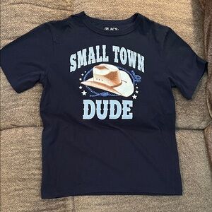 Small Town Dude SS Tee, EUC, Small 5/6